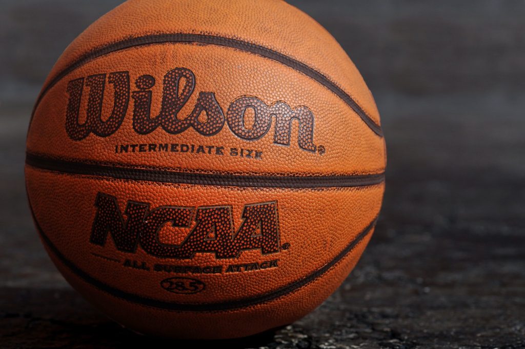 Leadership Lessons from March Madness: Teamwork, Dedication, and Greatness